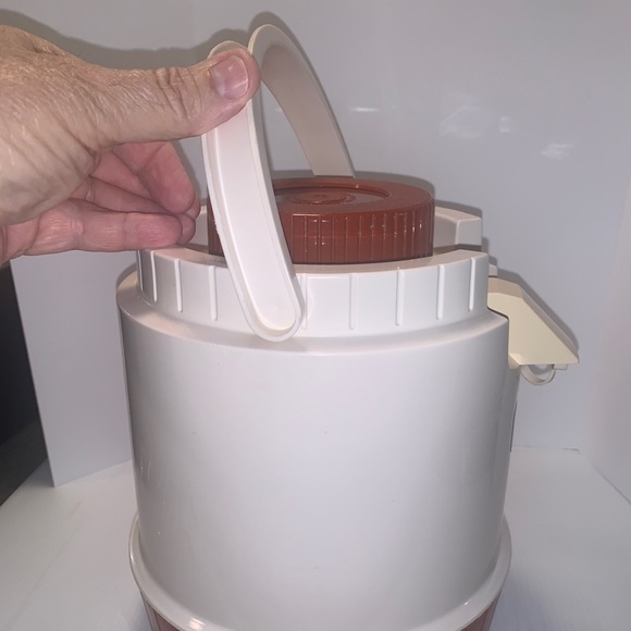 Vintage Aladdin: Pump-a-Drink #585 (1) Gallon Picnic Style Thermos Jug: USA - Picture 8 of 11